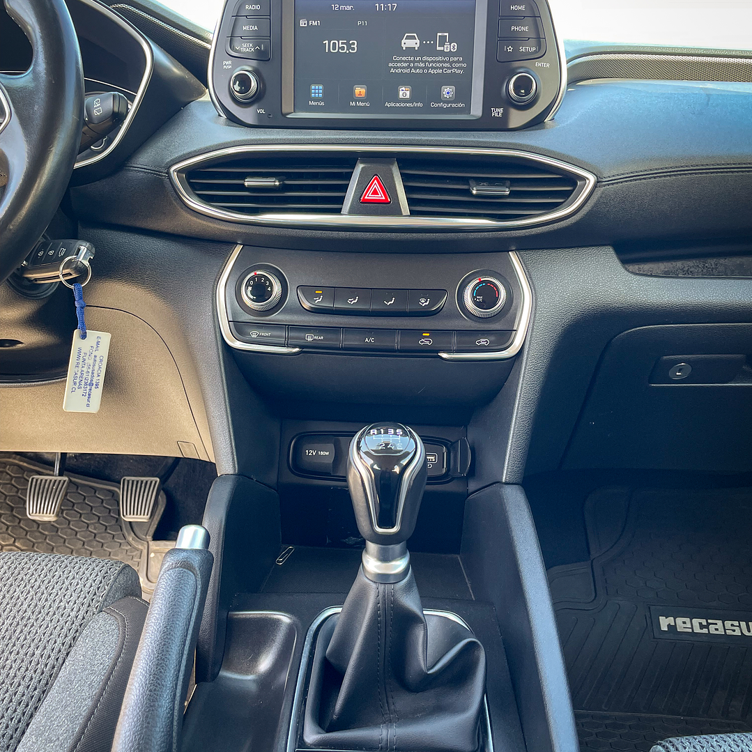 Hyundai Santa Fe 2.4 Manual 5 Asientos GLS 2019 10