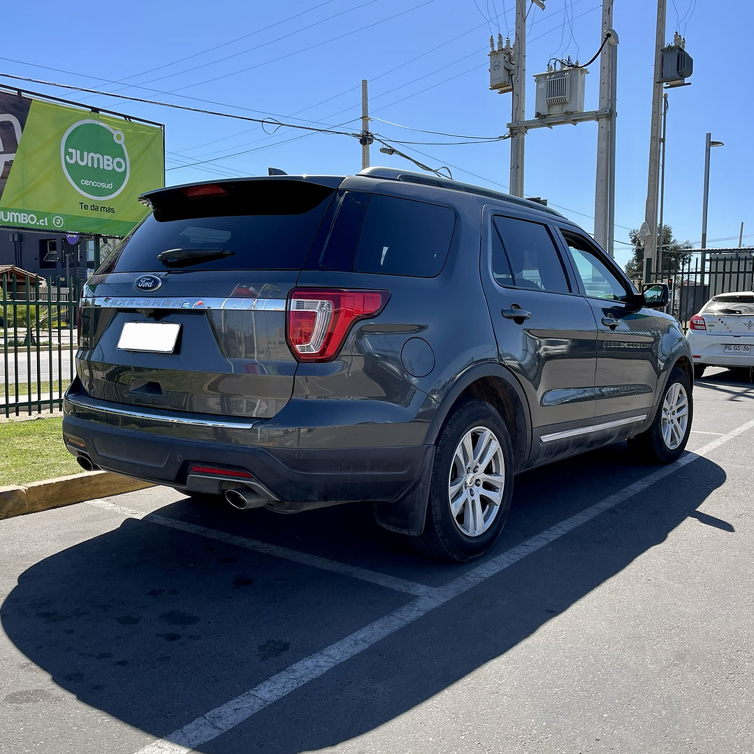 Ford Explorer 3.5 XLT Automática 2018 7