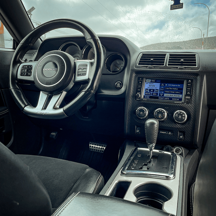 Dodge Challenger 6.4 SRT8 Automático 2012 12