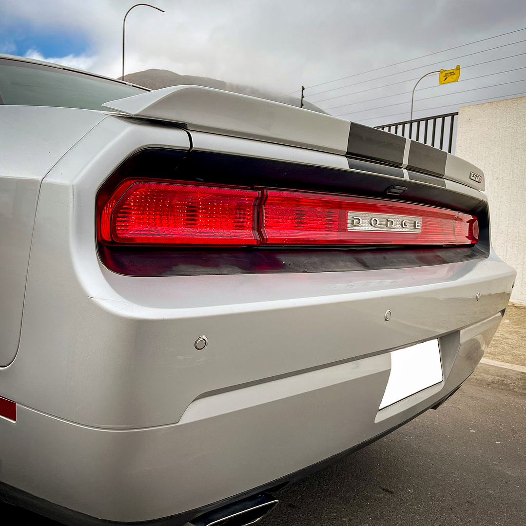 Dodge Challenger 6.4 SRT8 Automático 2012 9
