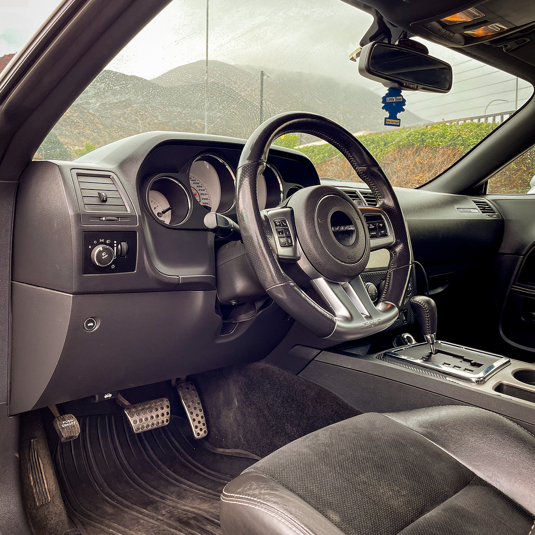 Dodge Challenger 6.4 SRT8 Automático 2012 14