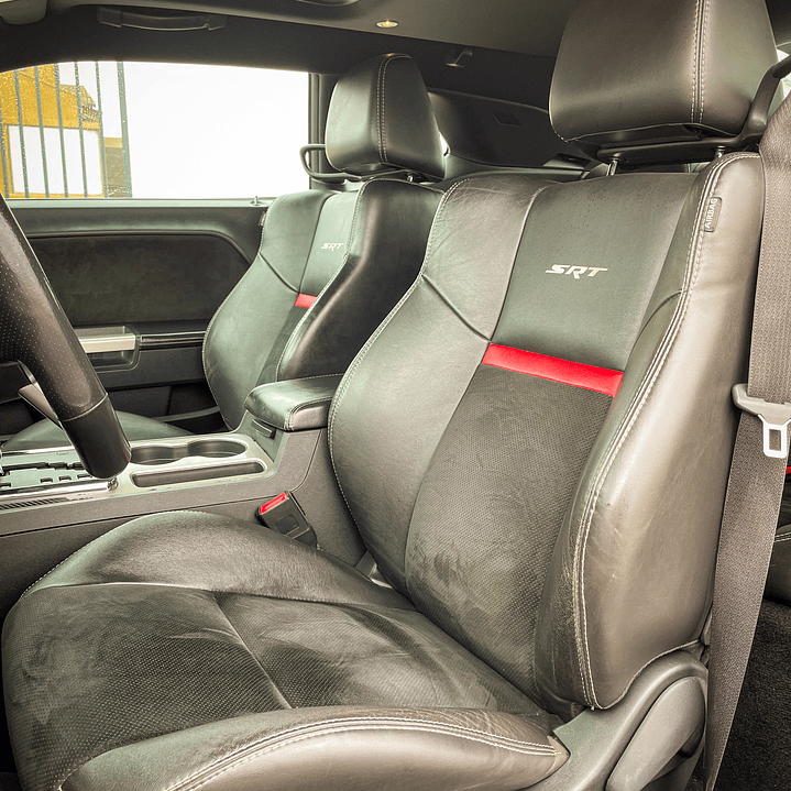 Dodge Challenger 6.4 SRT8 Automático 2012 27