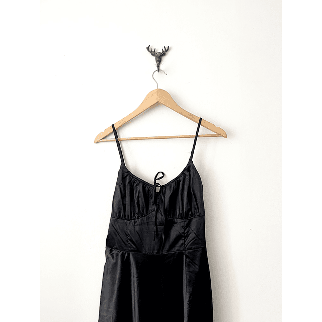 Vestido negro (M)