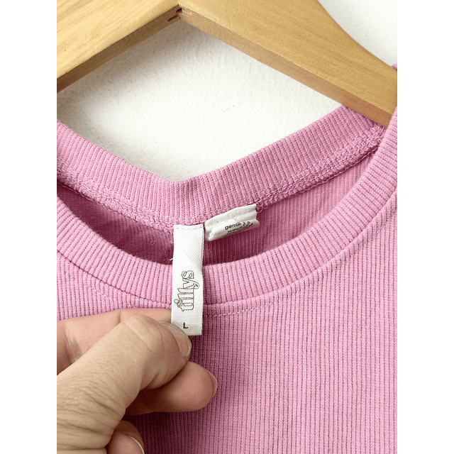 Polera rosa (ML)