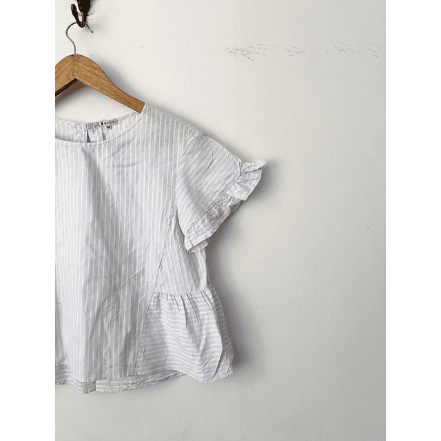 Polera bordada (S)