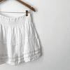 Falda blanca (ML)