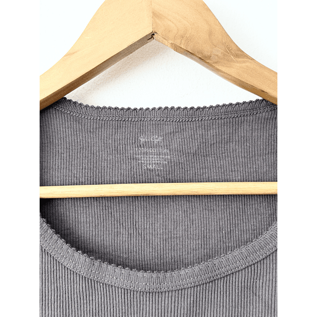 Polera gris (S)