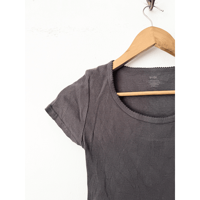 Polera gris (S)