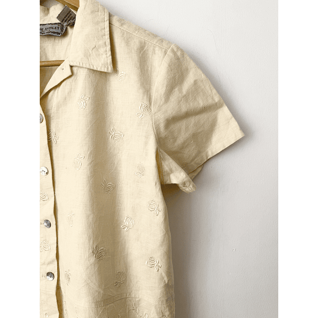 Camisa bordada (M)