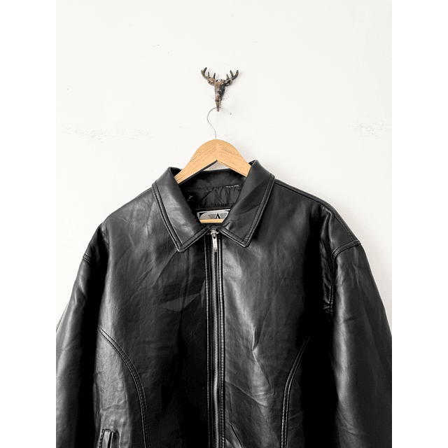 Chaqueta cuero (L)