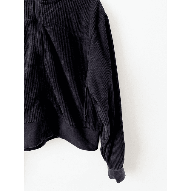 Chaqueta negra (ML)
