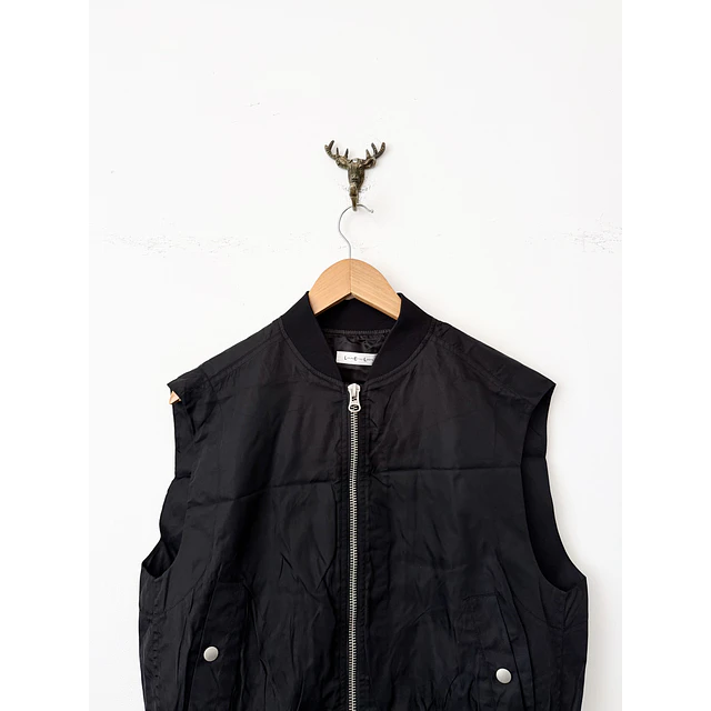 Vest negro (M)