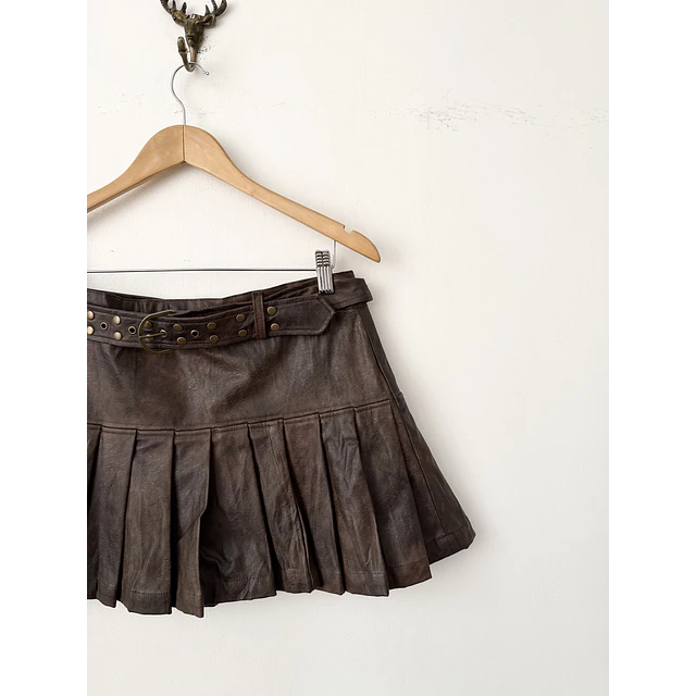 Falda cuerina (ML)