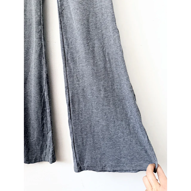 Pantalón gris (XS)