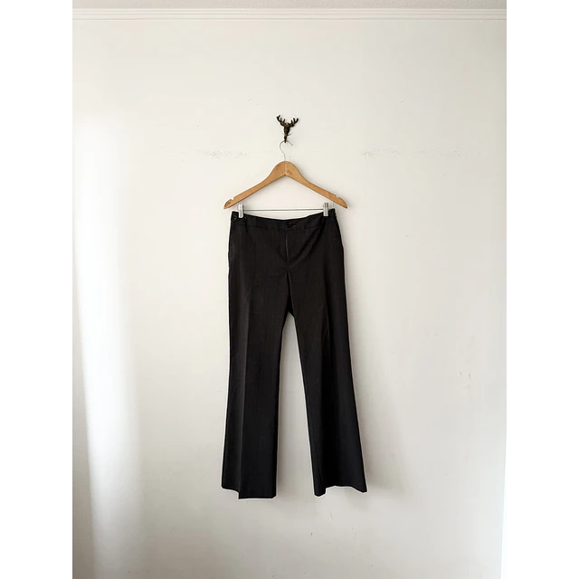 Pantalón gris (38)