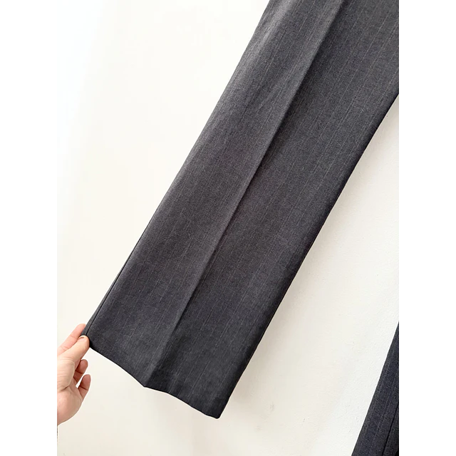 Pantalón gris (38)