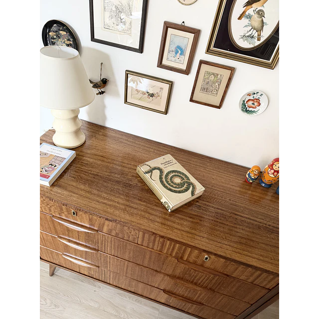 Cómoda mid century 