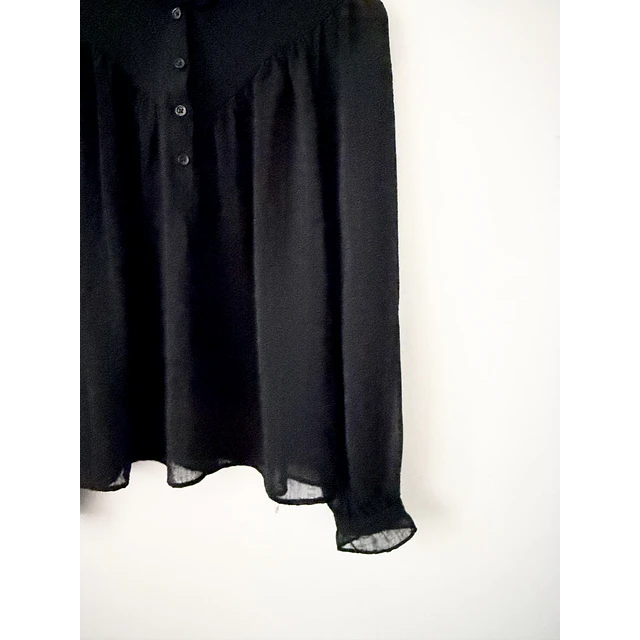 Blusa negra (M)