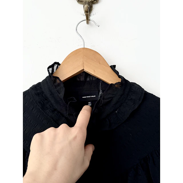 Blusa negra (M)