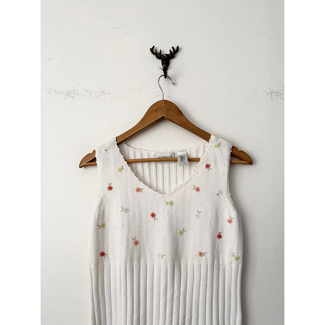 Polera bordada (S)