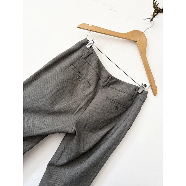 Pantalón gris (38)