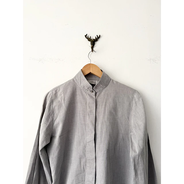 Blusa gris (M)