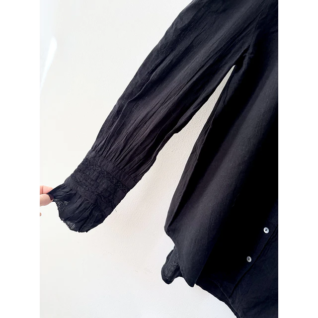 Blusa negra (S)