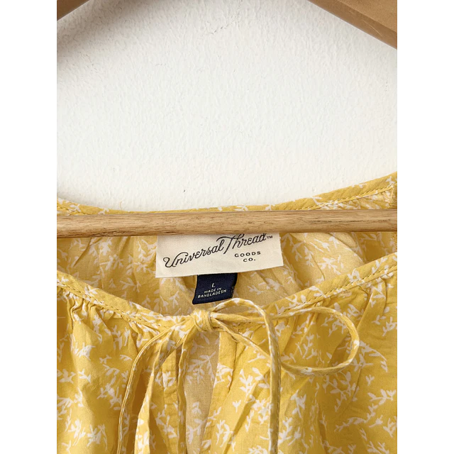 Blusa florecitas (L)