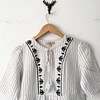 Blusa bordada (S)