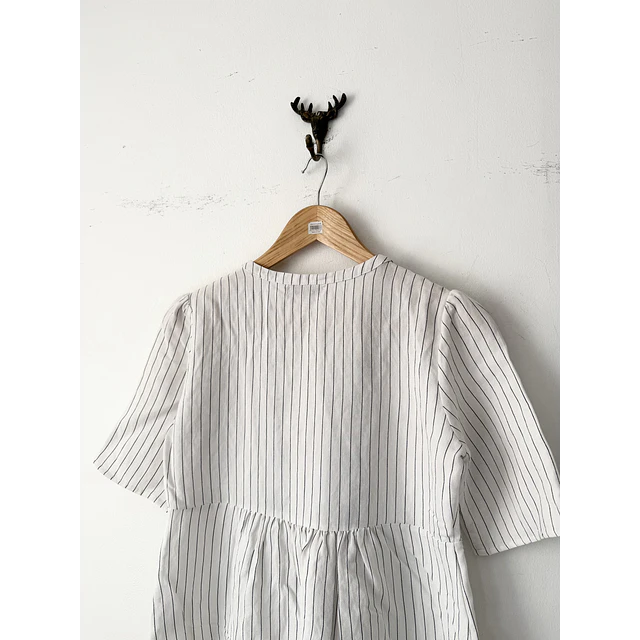 Blusa bordada (S)