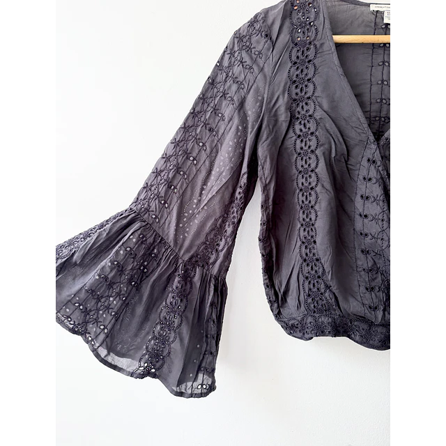 Blusa bordada (XS/S)