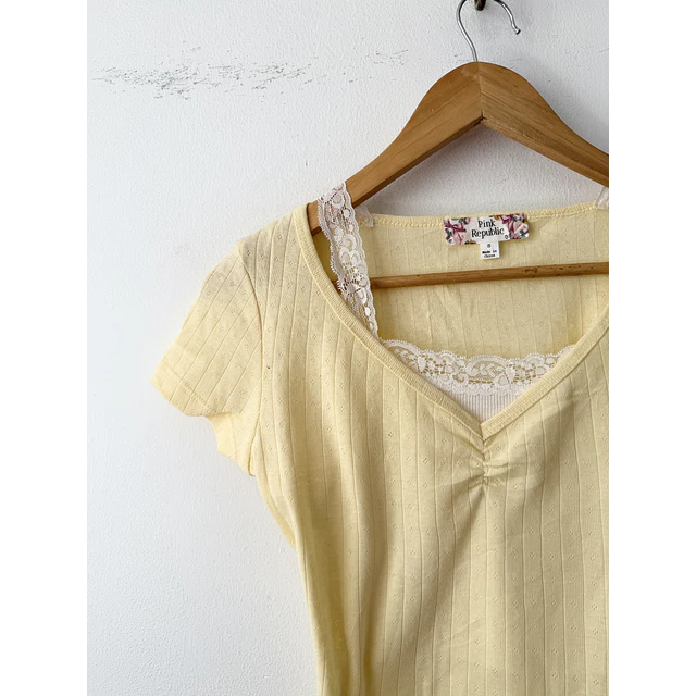 Polera amarilla (S)
