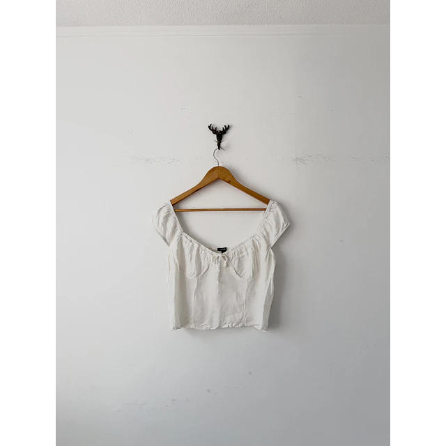 Polera blanca (ML)