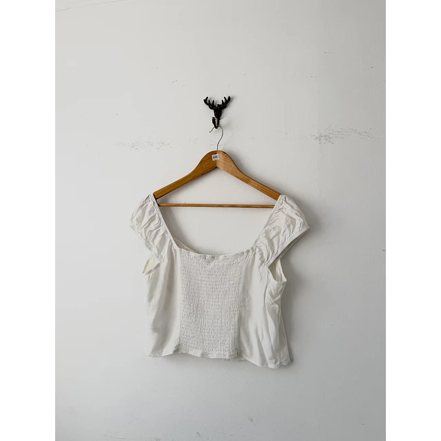 Polera blanca (ML)