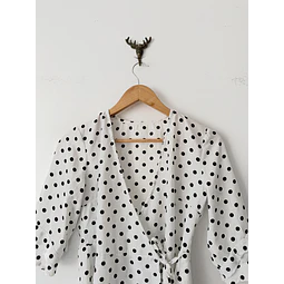 Blusa puntitos (XS)
