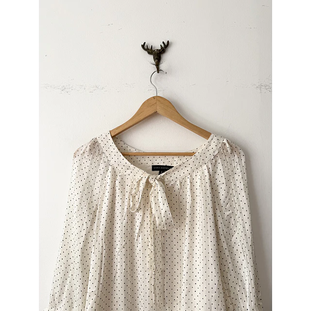 Blusa puntitos (S)