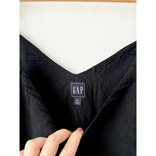 Polera negra (L/XL)
