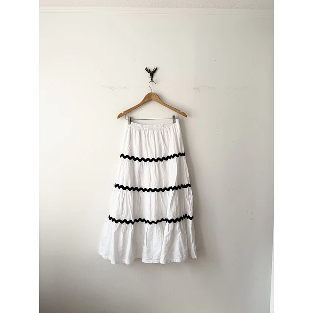 Falda blanca (ML)