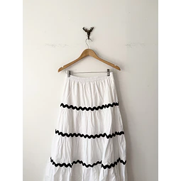 Falda blanca (ML)