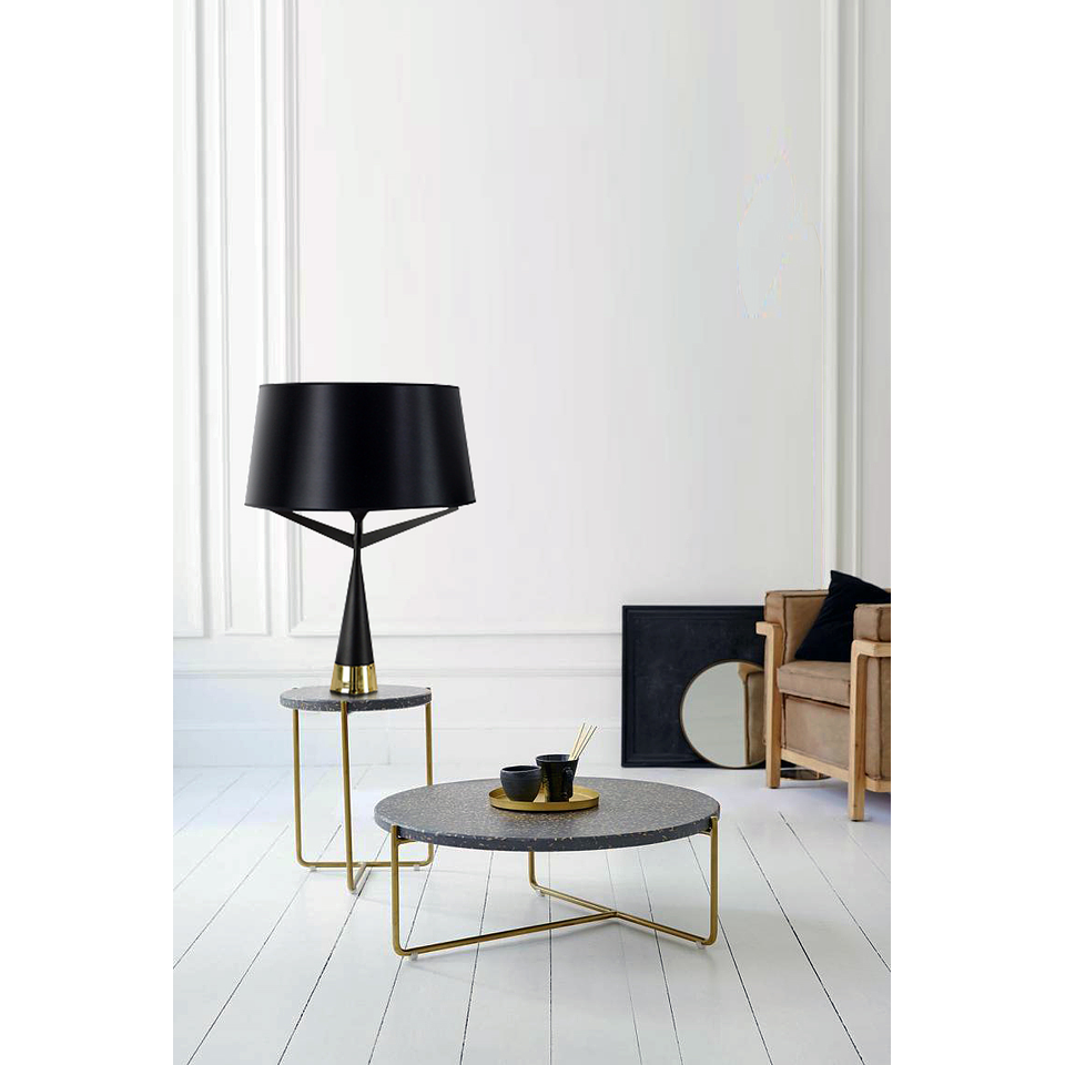 Q47073-BK ATER LÁMPARA DE MESA 1*E26 NEGRO MATE Y PANTALLA DORADA INTERIOR