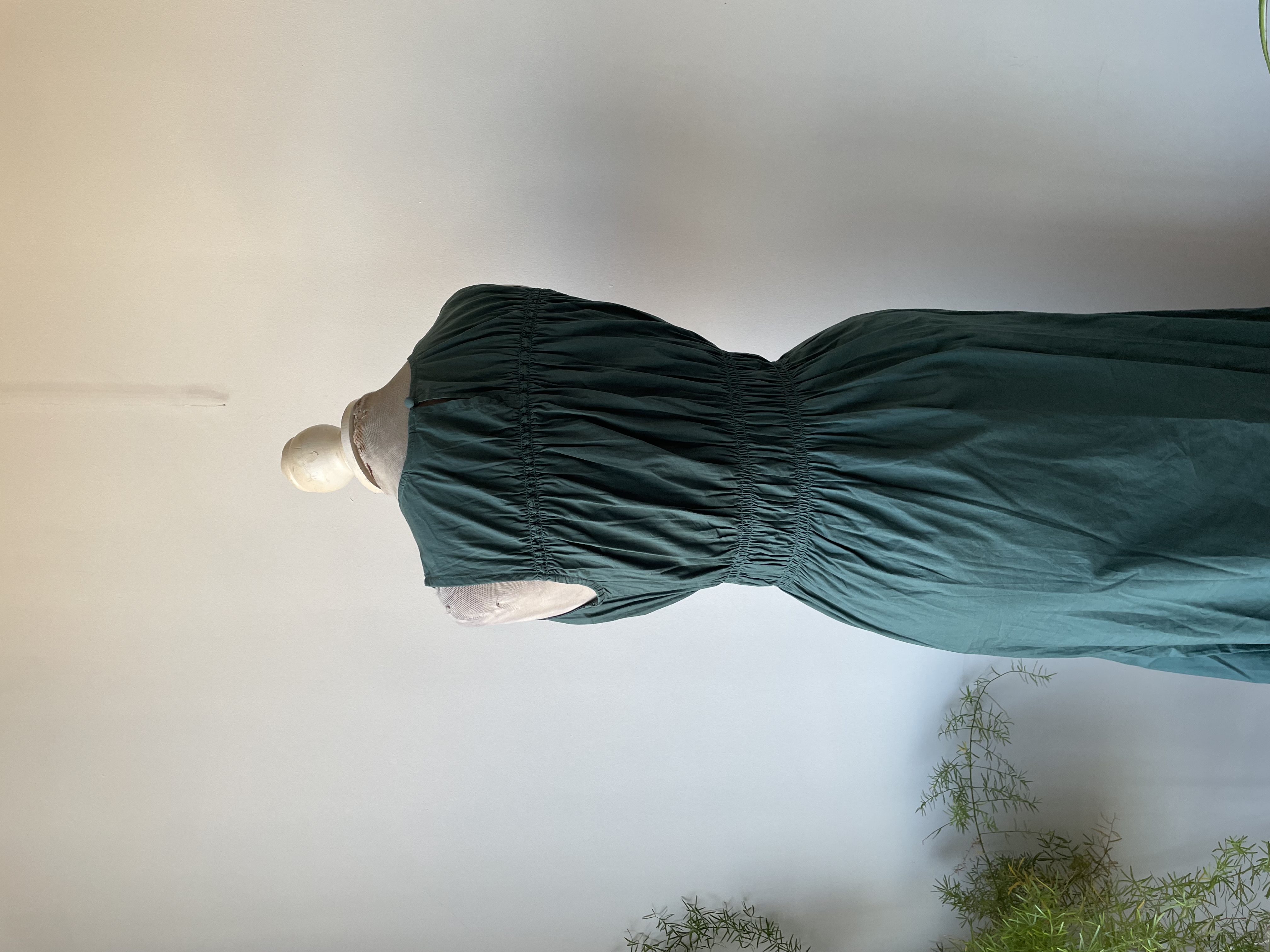 Vestido verde. Talla: XS 3