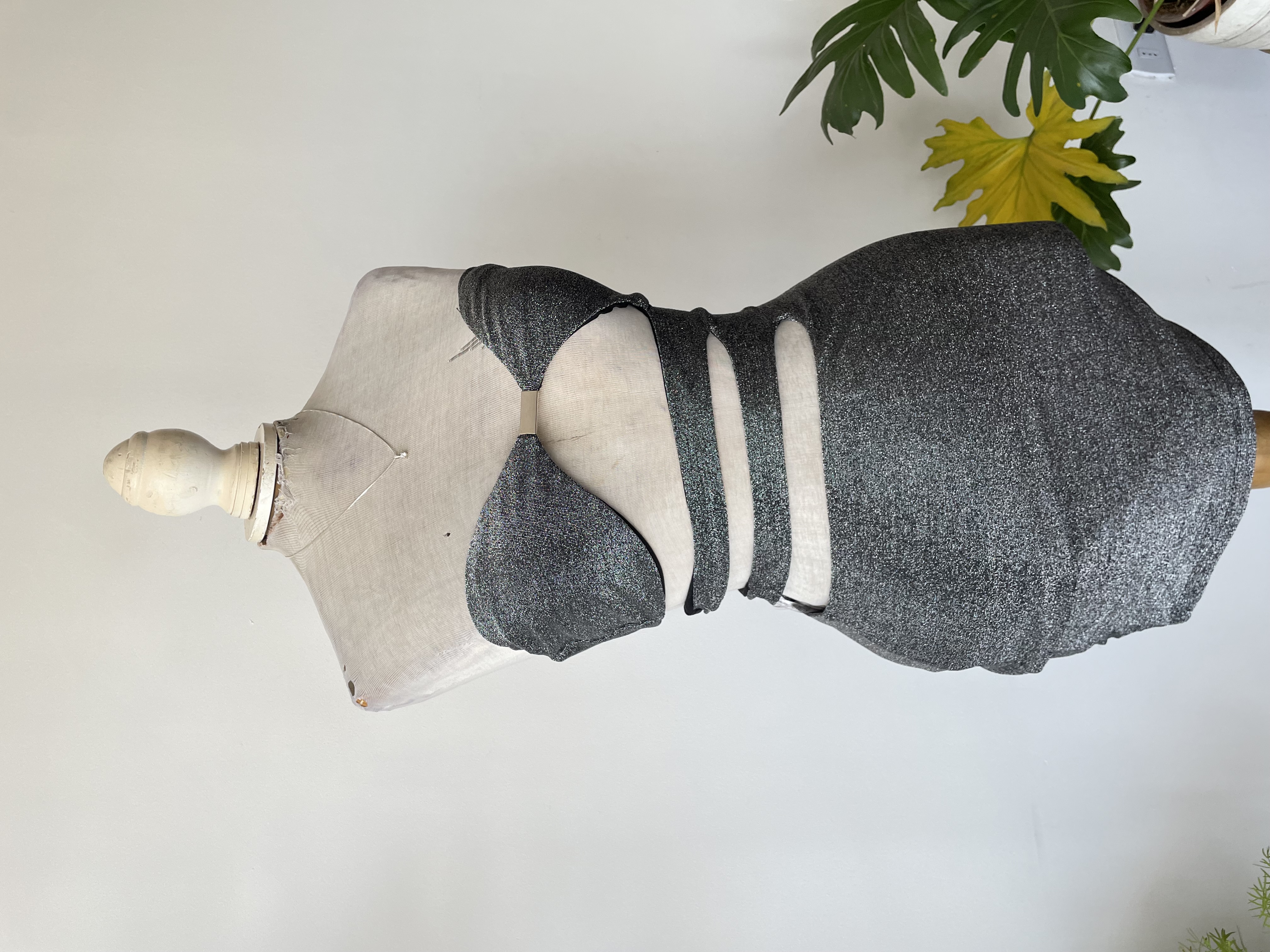 Vestido brillos. Talla: M 2