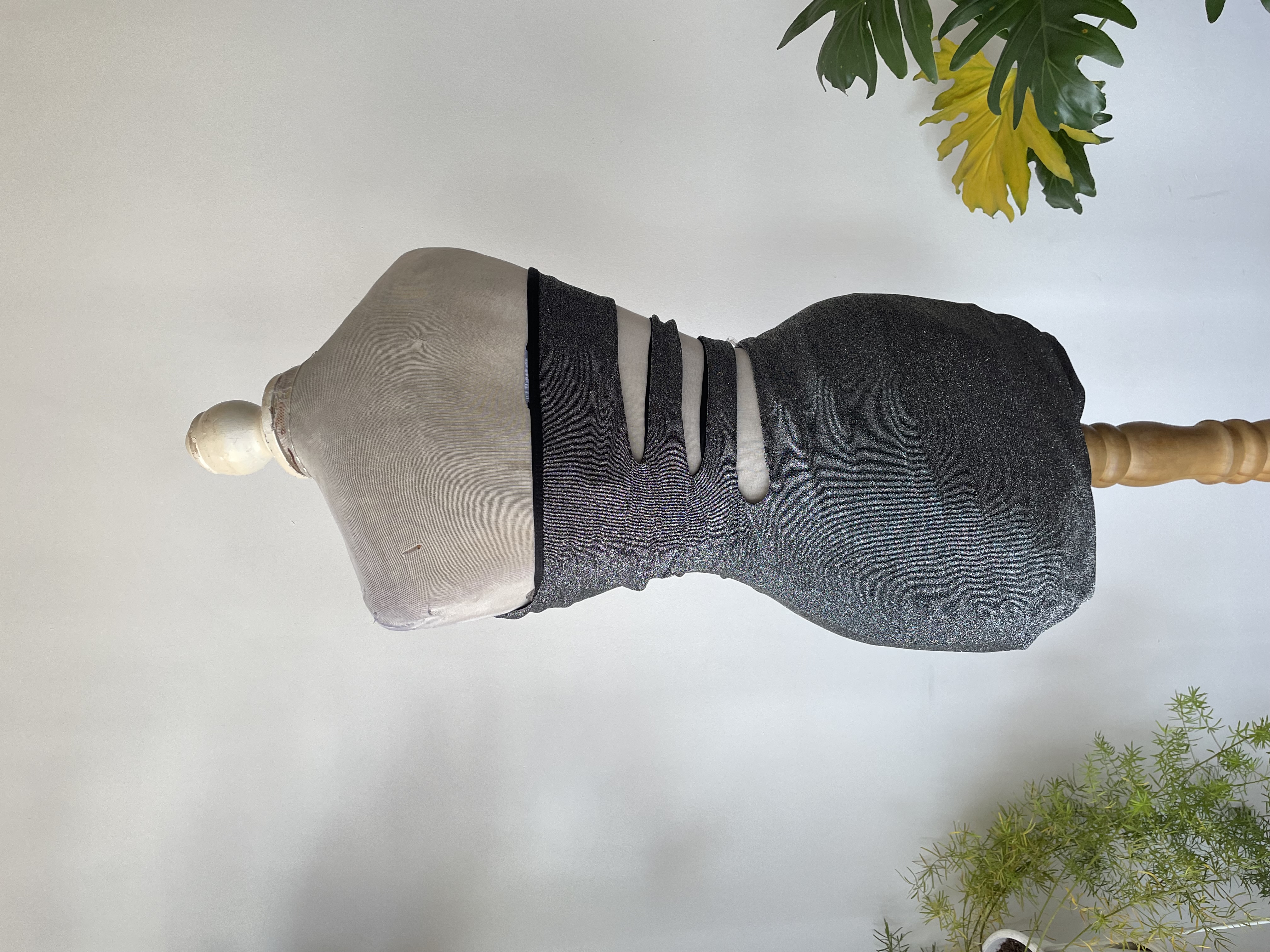 Vestido brillos. Talla: M 3