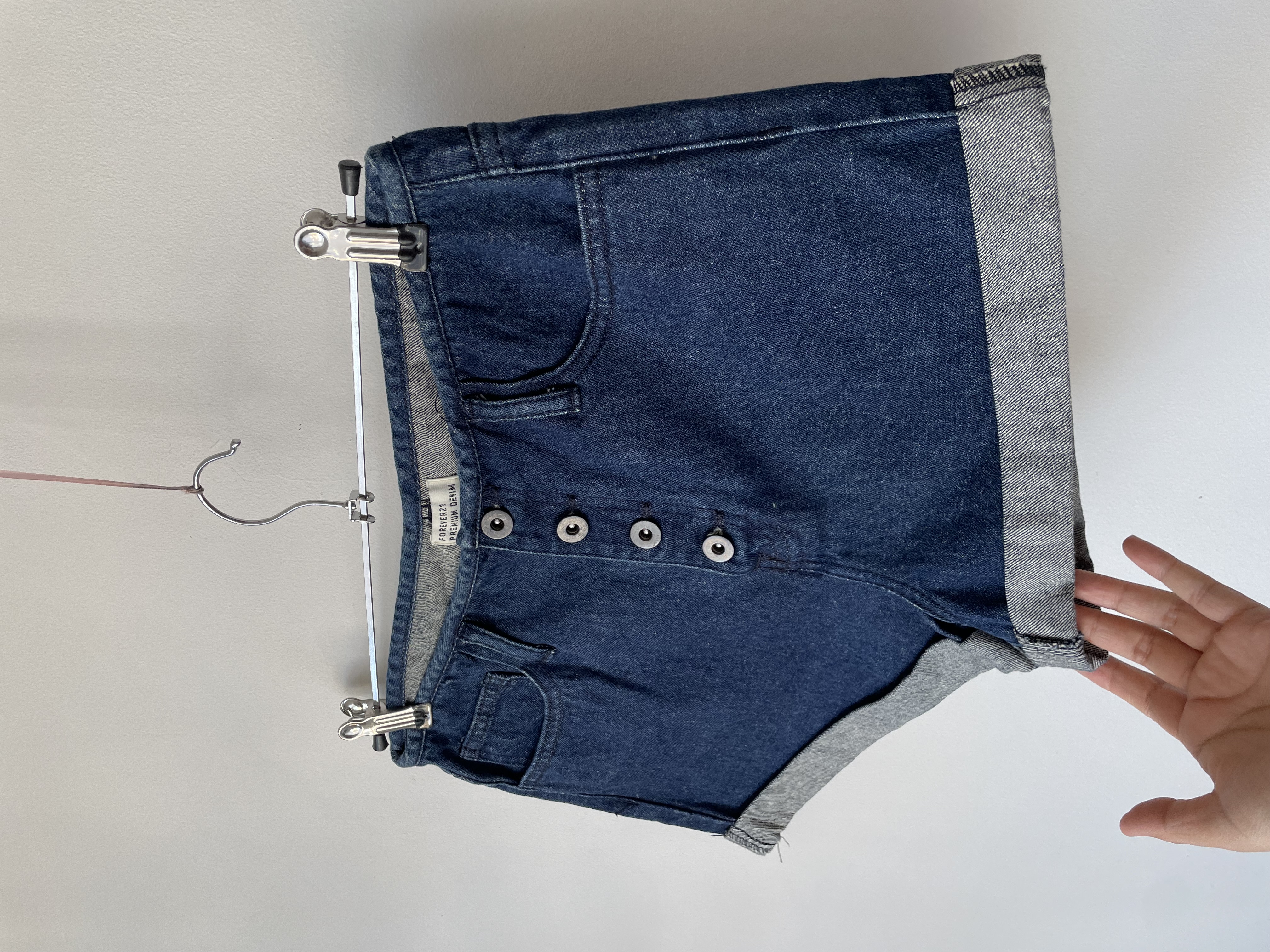 Short azules. Talla: 29 (36) 3