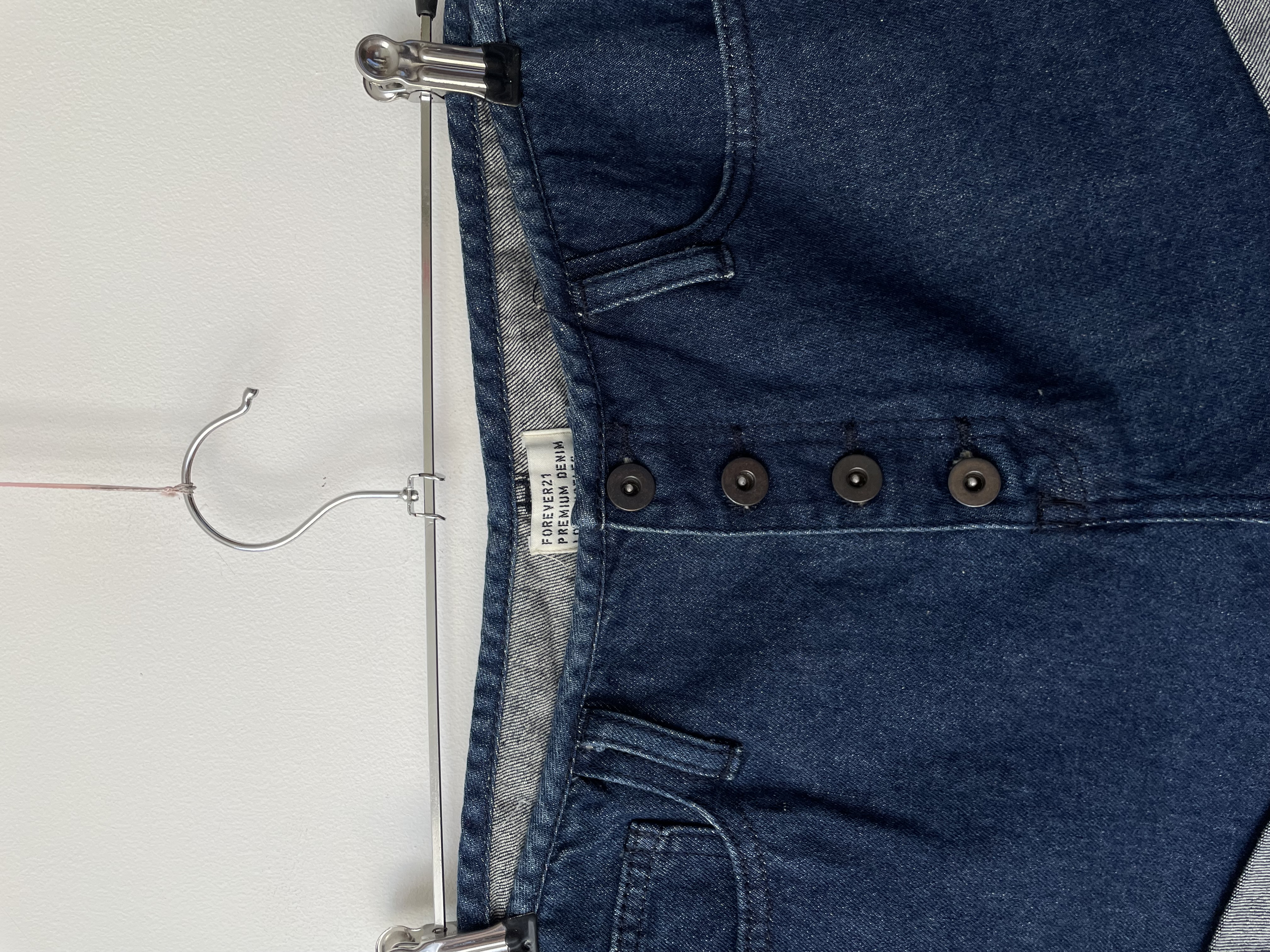 Short azules. Talla: 29 (36) 4