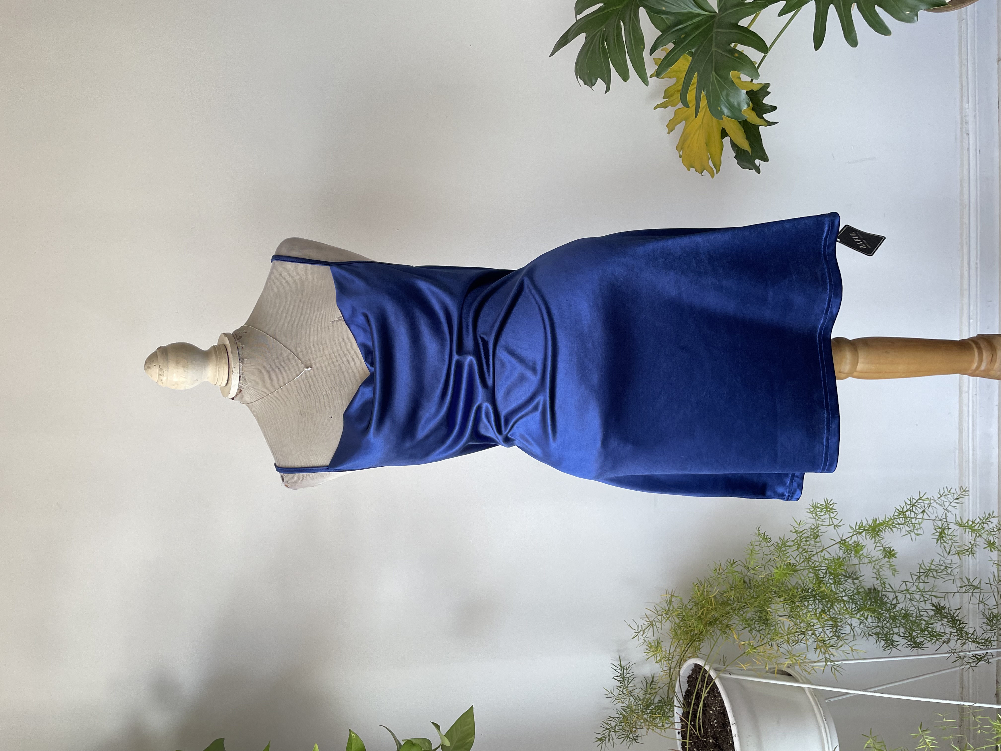 Vestido satén azul. Talla: S 1