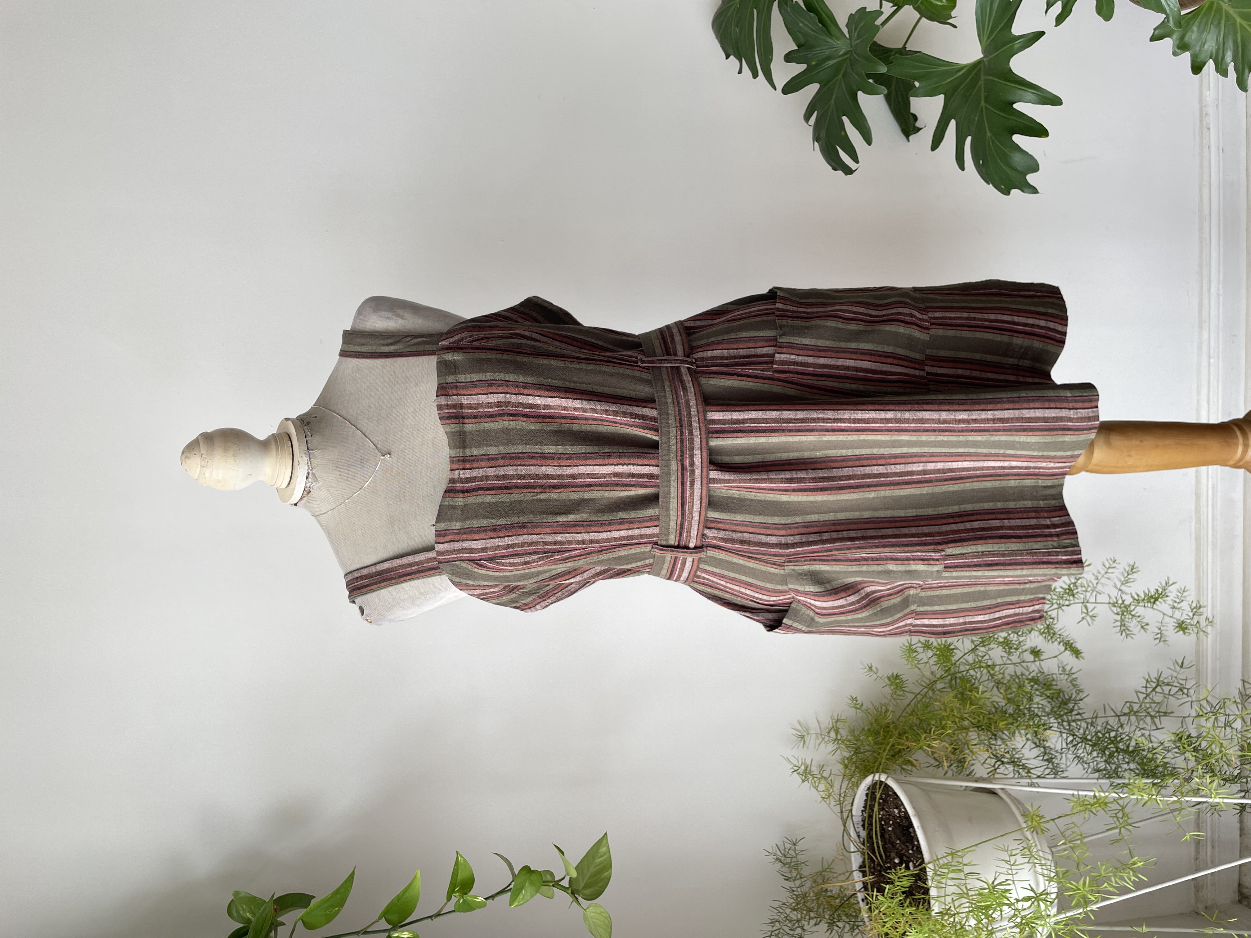 Vestido líneas. Talla: L 1