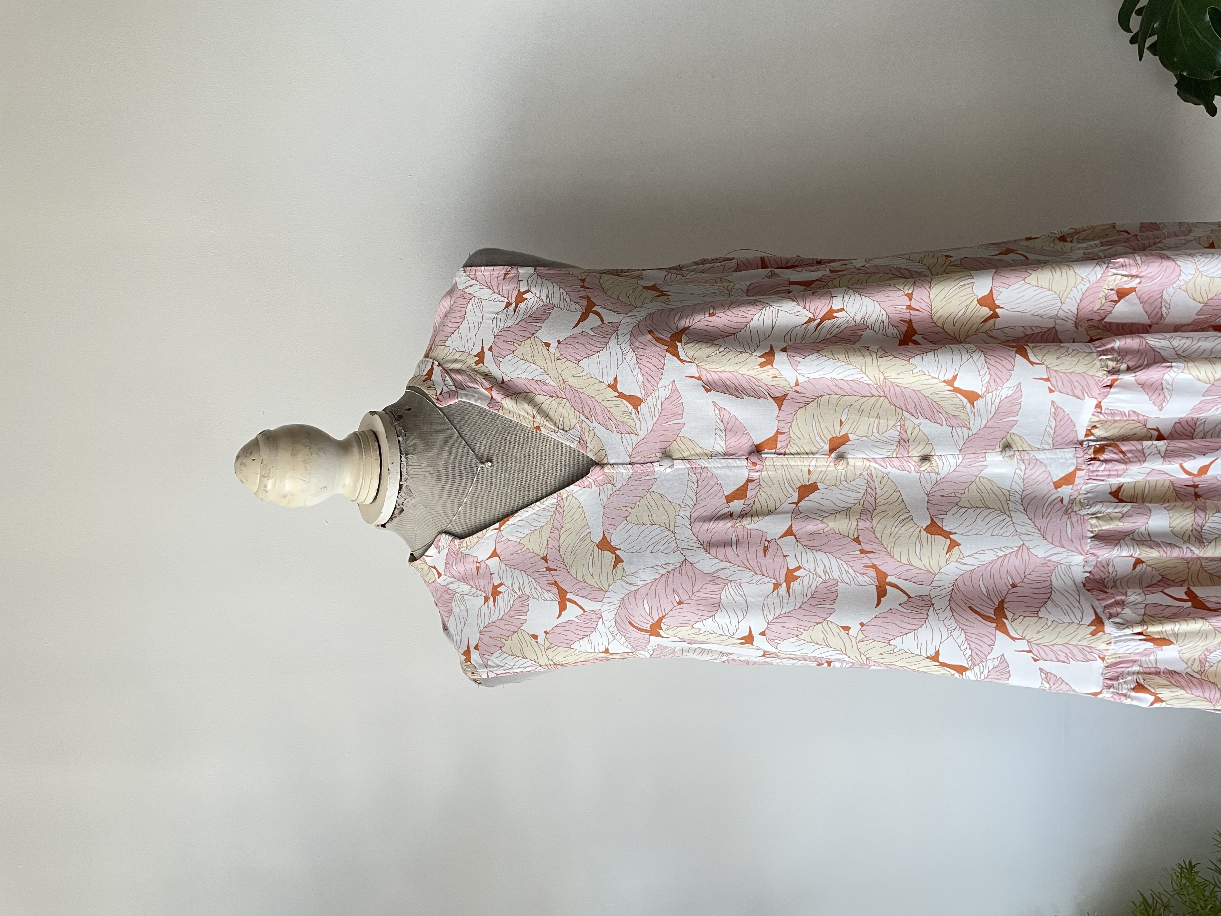 Vestido plumas. Talla: L 4