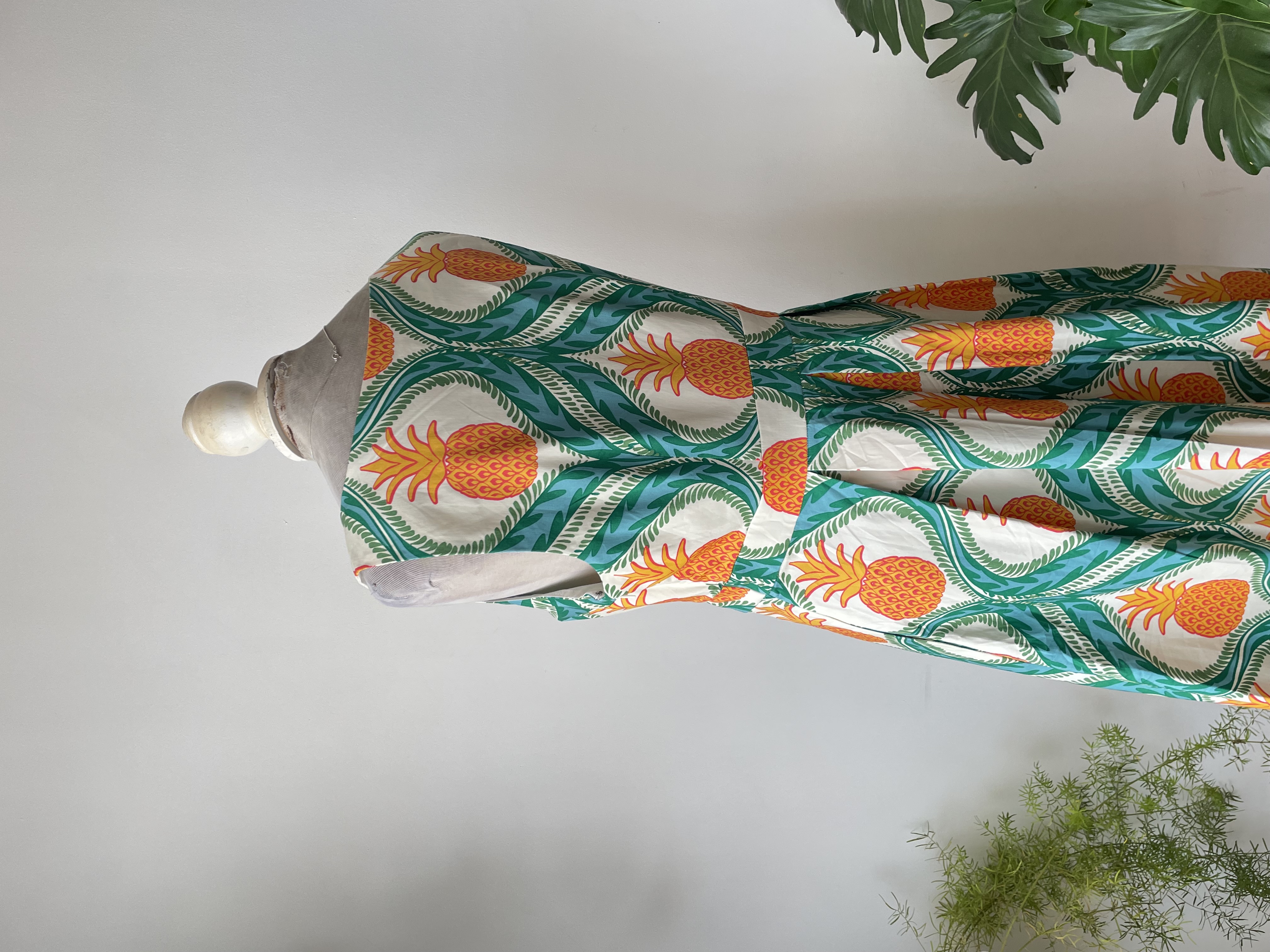 Vestido piñas. Talla: 14p (M) 5