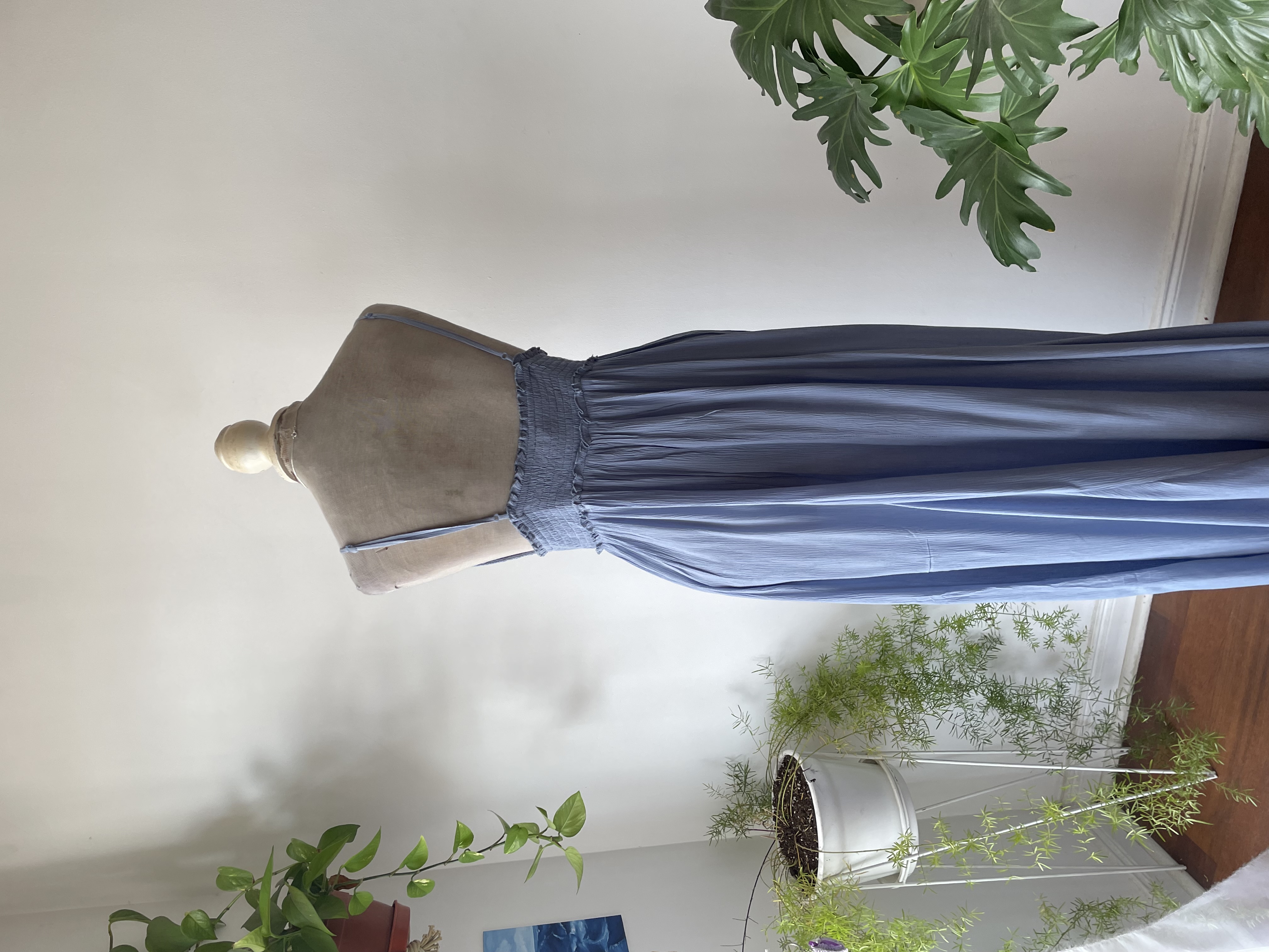 Vestido celeste. Talla: L 4